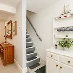 Harbour Catch Cottage